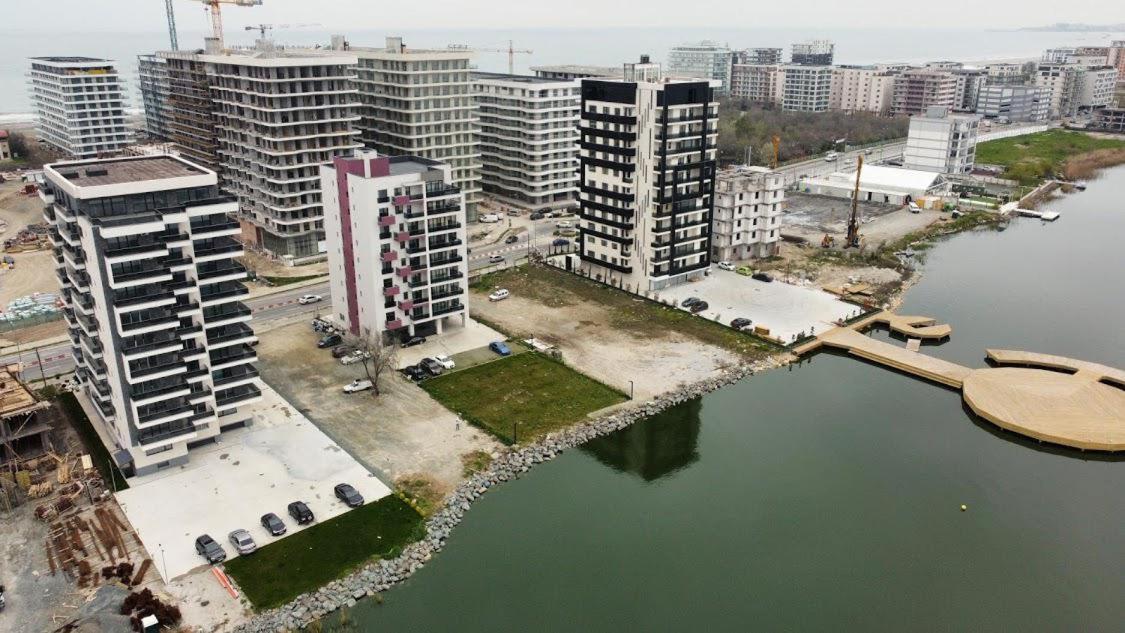 Appartement Dreamy Lake à Mamaia Extérieur photo