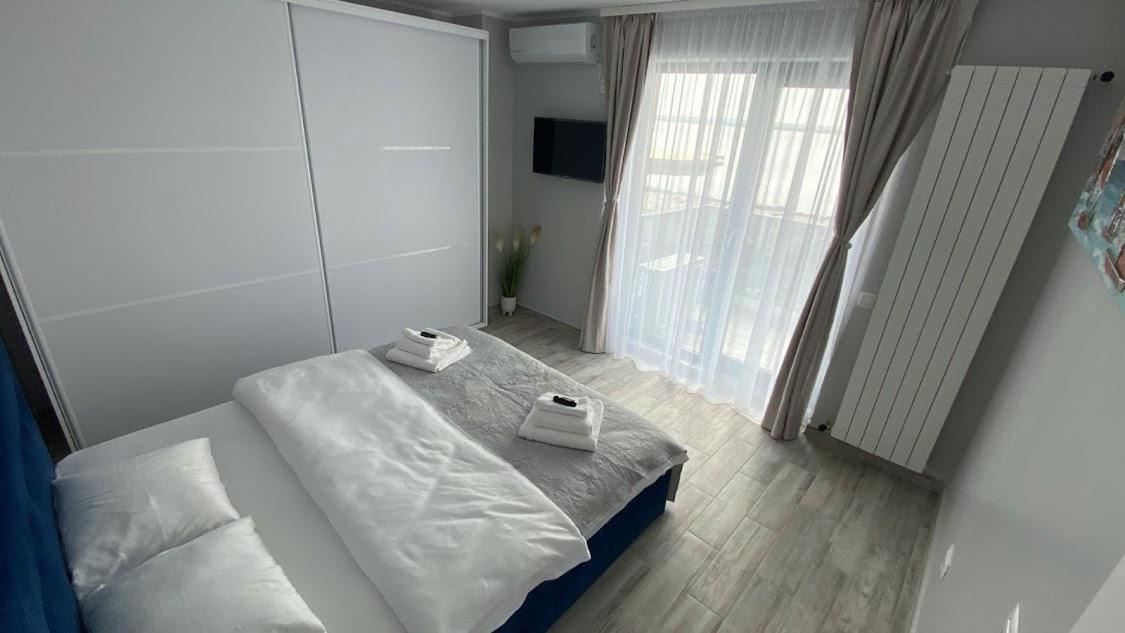 Appartement Dreamy Lake à Mamaia Extérieur photo